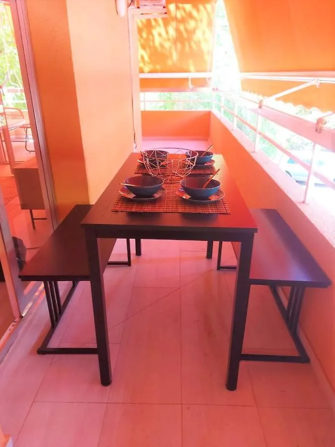 Cozy 2-Bed 2-Bathroom Apartment In Marbella Town Centre 0*,