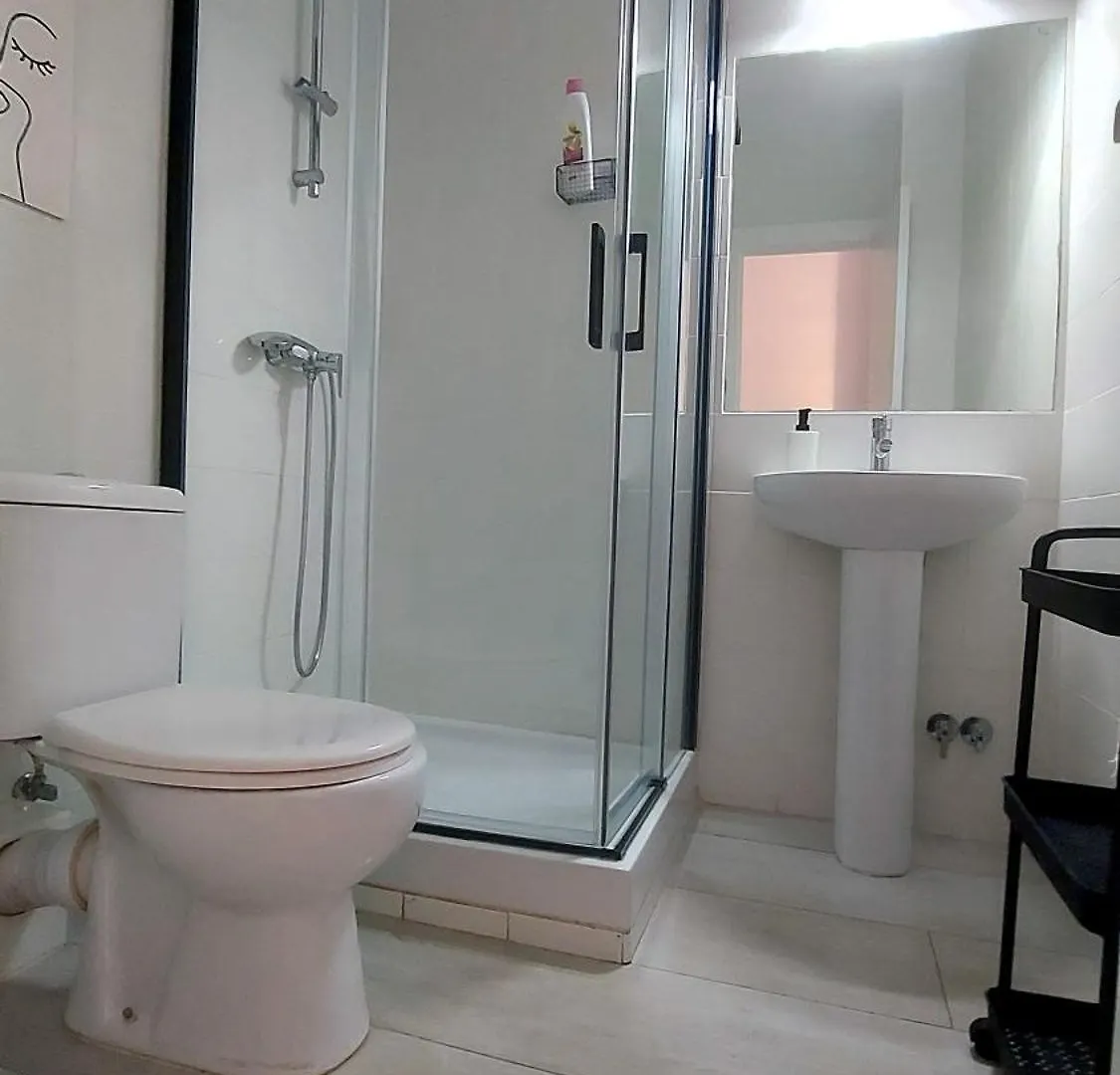 Cozy 2-Bed 2-Bathroom Apartment In Marbella Town Centre