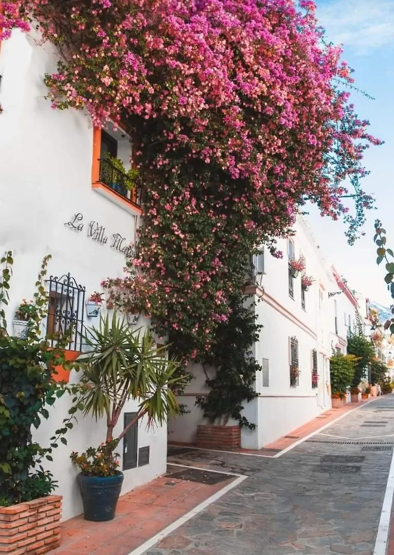 Cozy 2-Bed 2-Bathroom Apartment In Marbella Town Centre