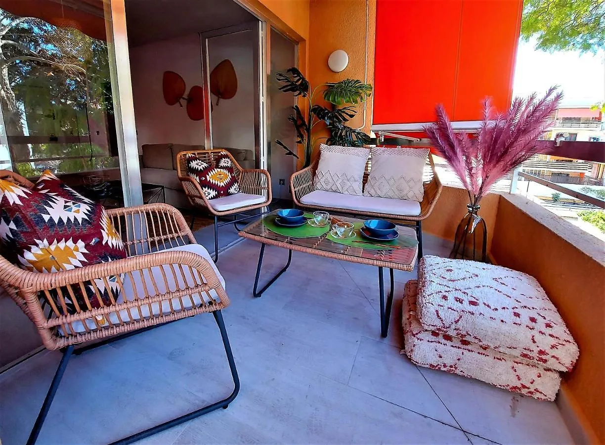 Cozy 2-Bed 2-Bathroom Apartment In Marbella Town Centre