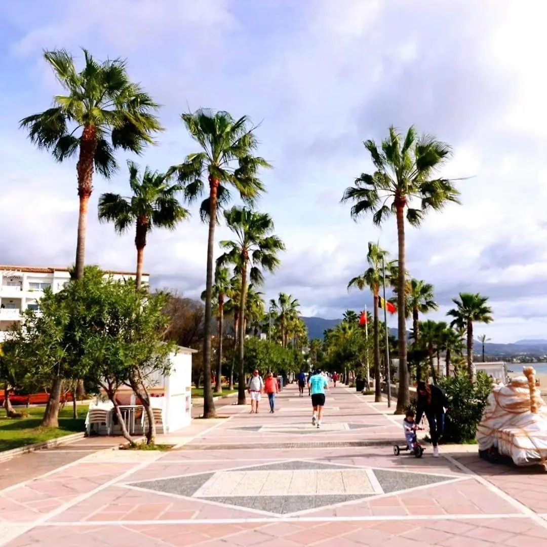 Cozy 2-Bed 2-Bathroom Apartment In Marbella Town Centre